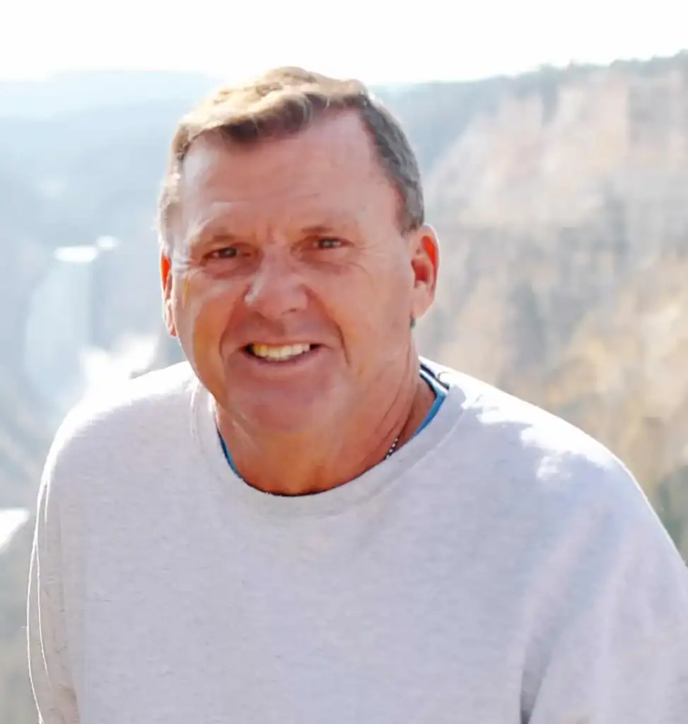 tom mckeefery author profile